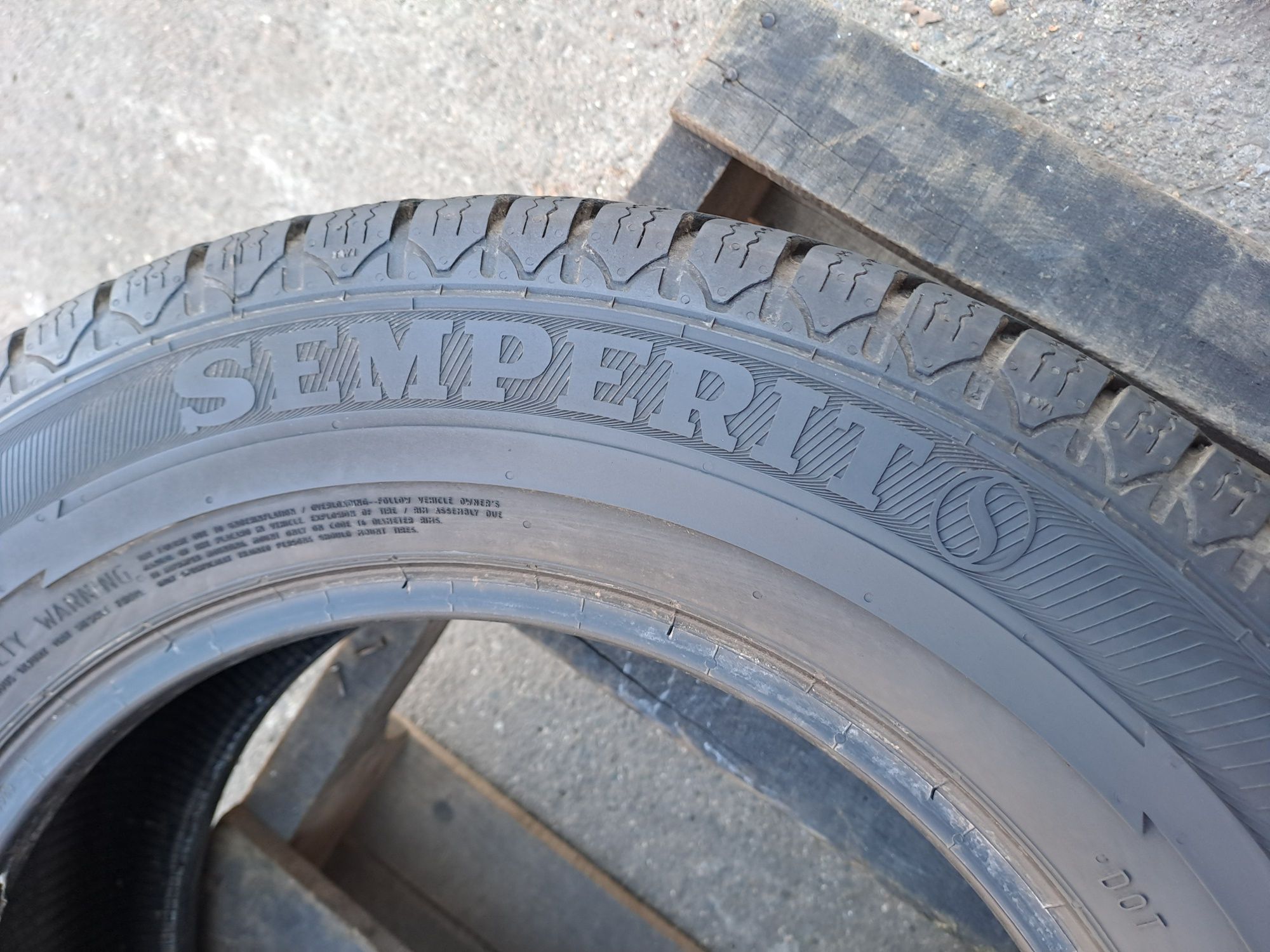 1бр. Бусова 215/65/16C Semperit Van-Grip 2