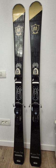 Vând schiuri ski Massimo Dutti produse de Rossignol 162 cm