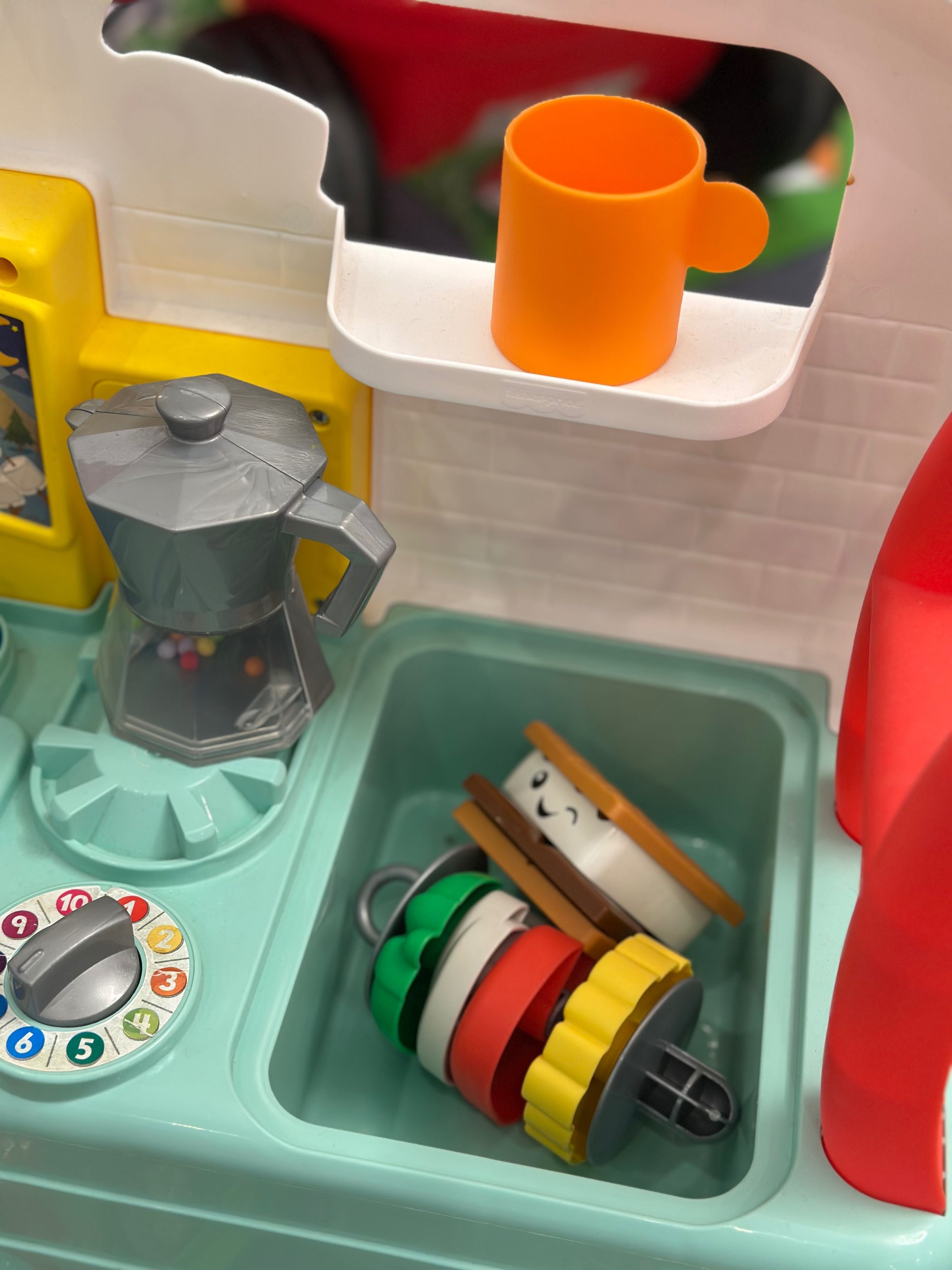 Играчка Fisher price за деца на възраст от 6 месеца