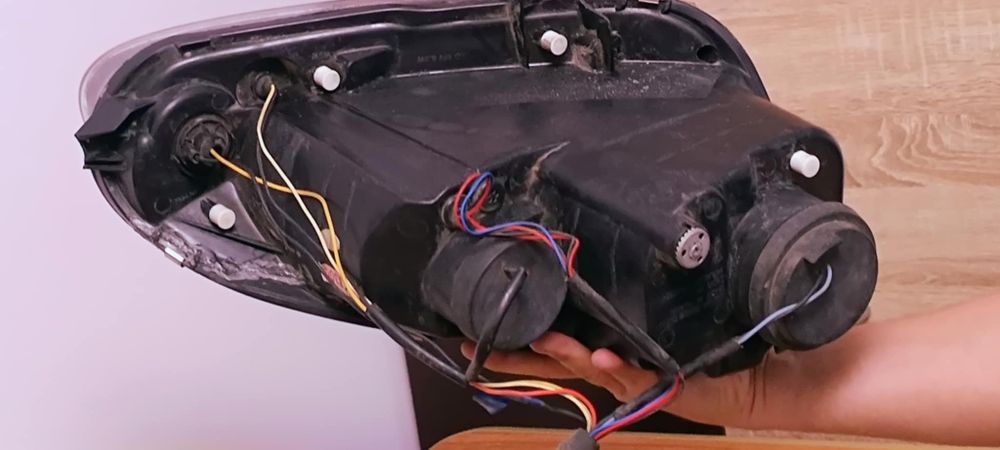 Faruri golf 5 cu lupa