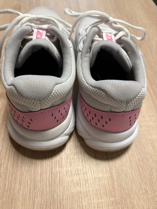 Продавам маратонки New Balance