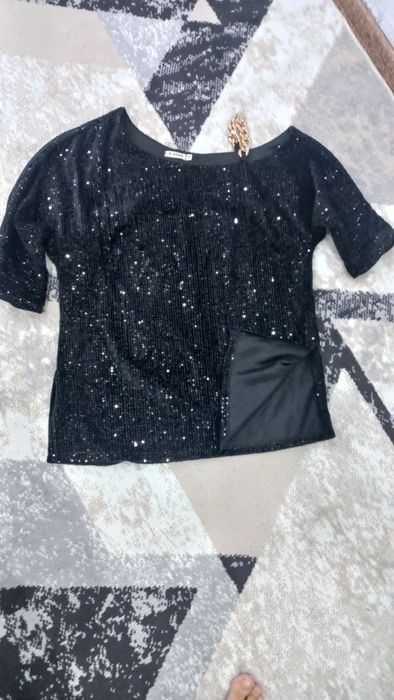 Продам красивую кофточку