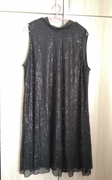 Рокля Flopesima Black от IVET.BG