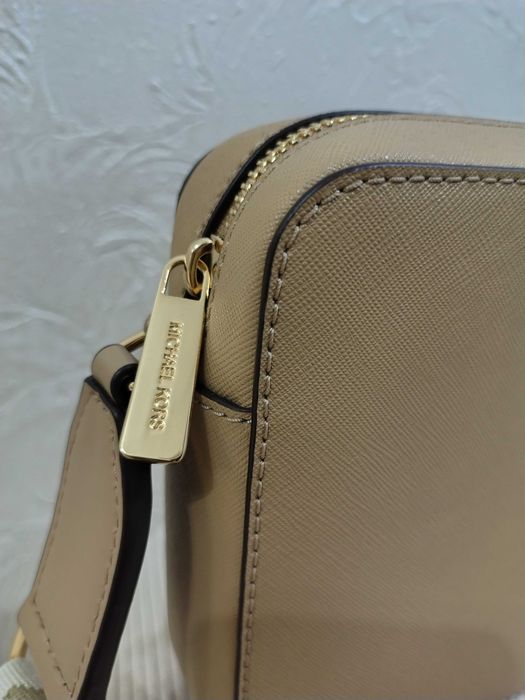 Michael Kors чанта кожа