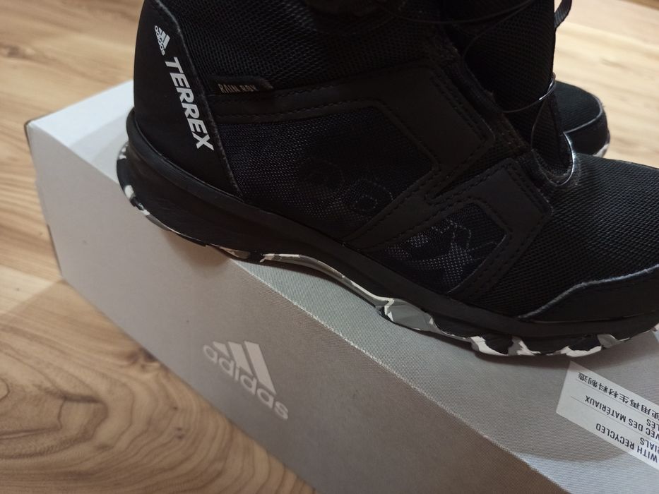 Оригинални боти Адидас