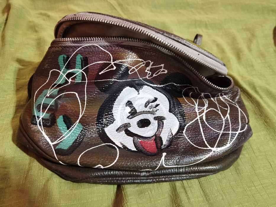 Чантичка от Италия, ръчно рисувана от естествена телешка кожа
