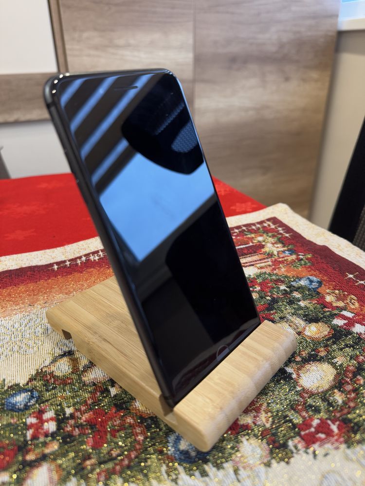 Iphone 8 plus 64 GB
