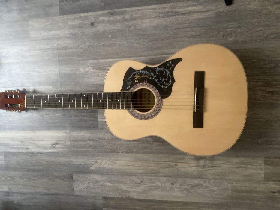 Гитара новый қолданыста болмаған