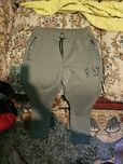 Vând Pantaloni Armani