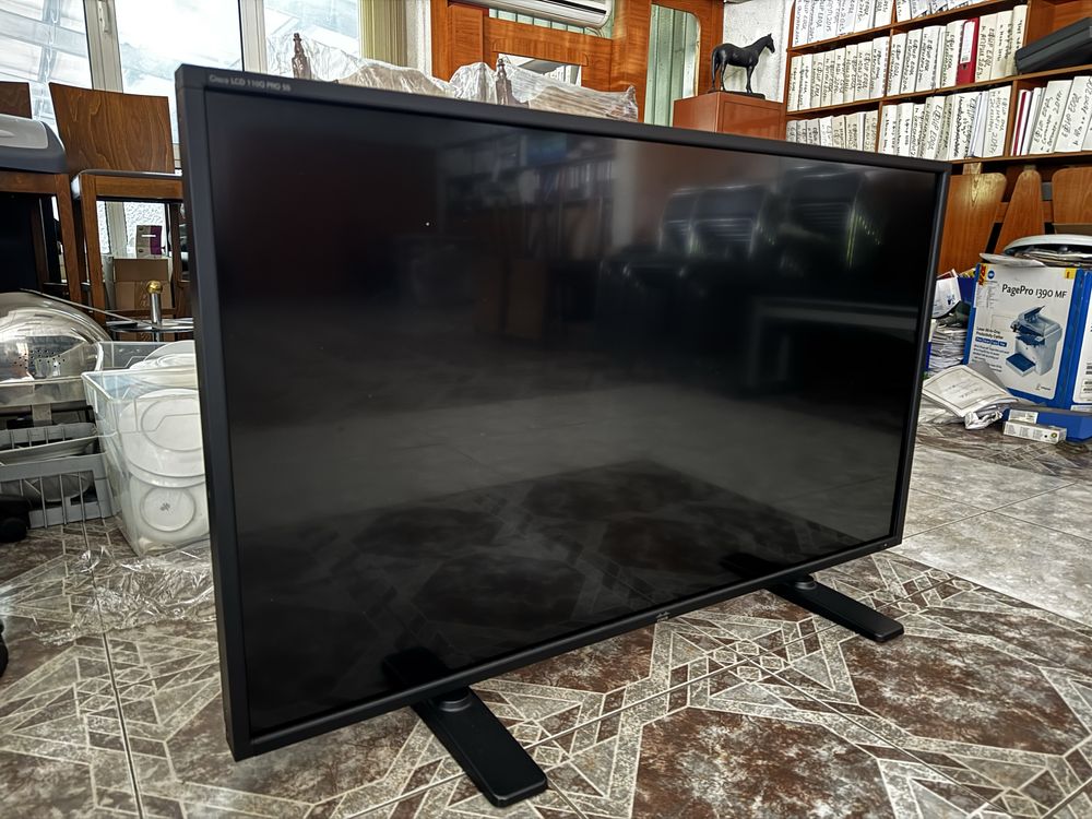 Професионален монитор Cisco 55”