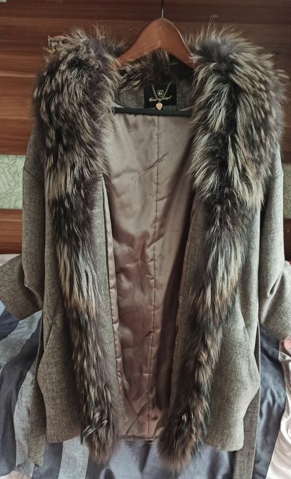Пальто демисезонное с мехом