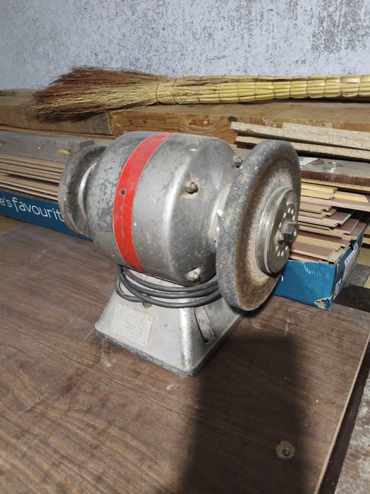 Pichoq charx sotiladi