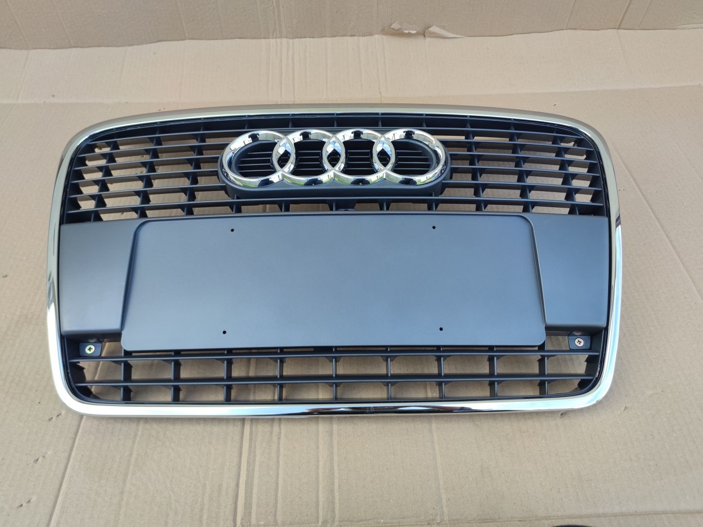 Grila Audi A4 B7 noua 2004 2005 2006 2007