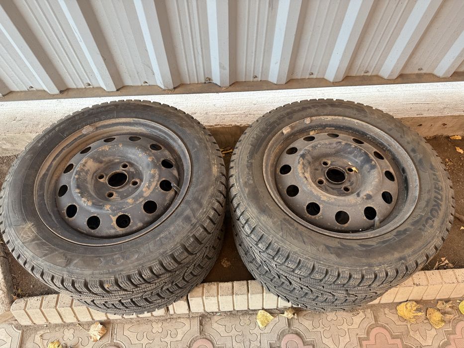 Продам железные диски на Хундай R15