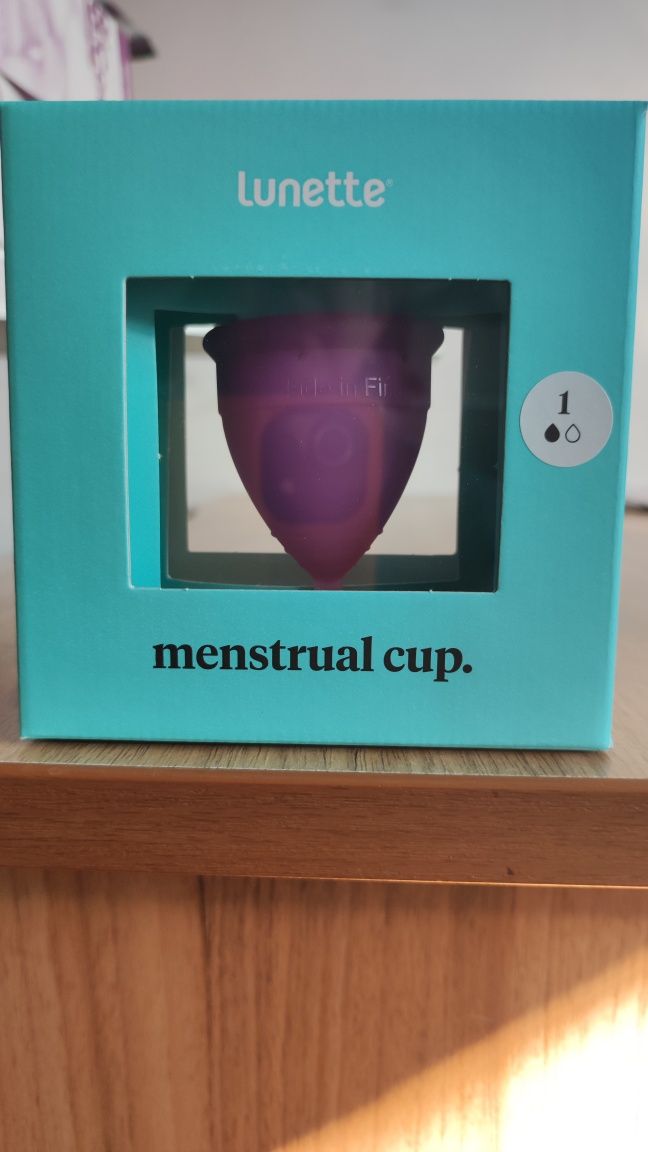 Менструални чашки