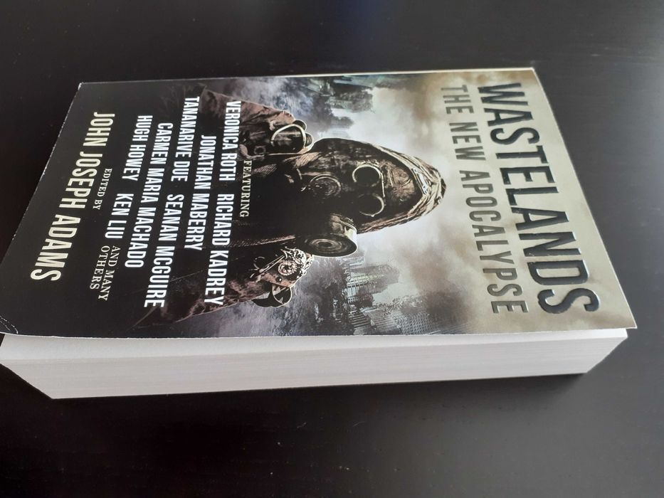 Wastelands: The New Apocalypse (antologie science fiction, ex. nou)