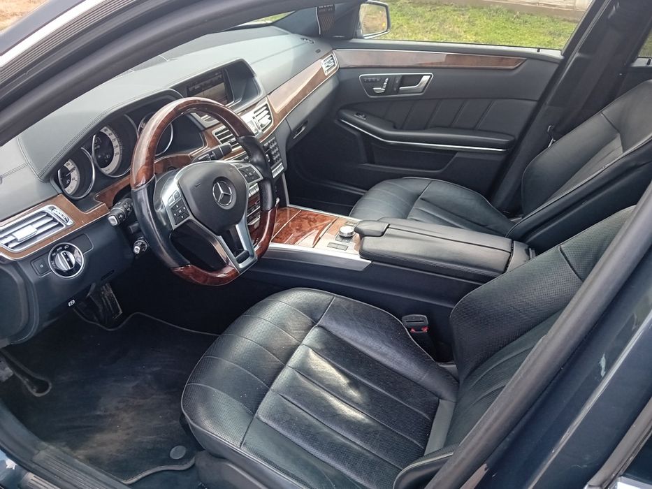 Mercedes-benz e 300 bluetec w212