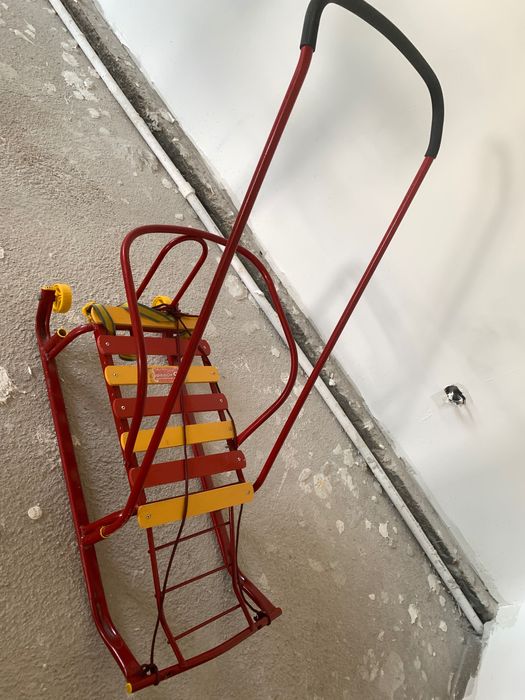 Срочно продам санки