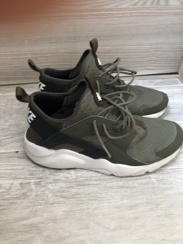 Продавам Маратонки  Nike