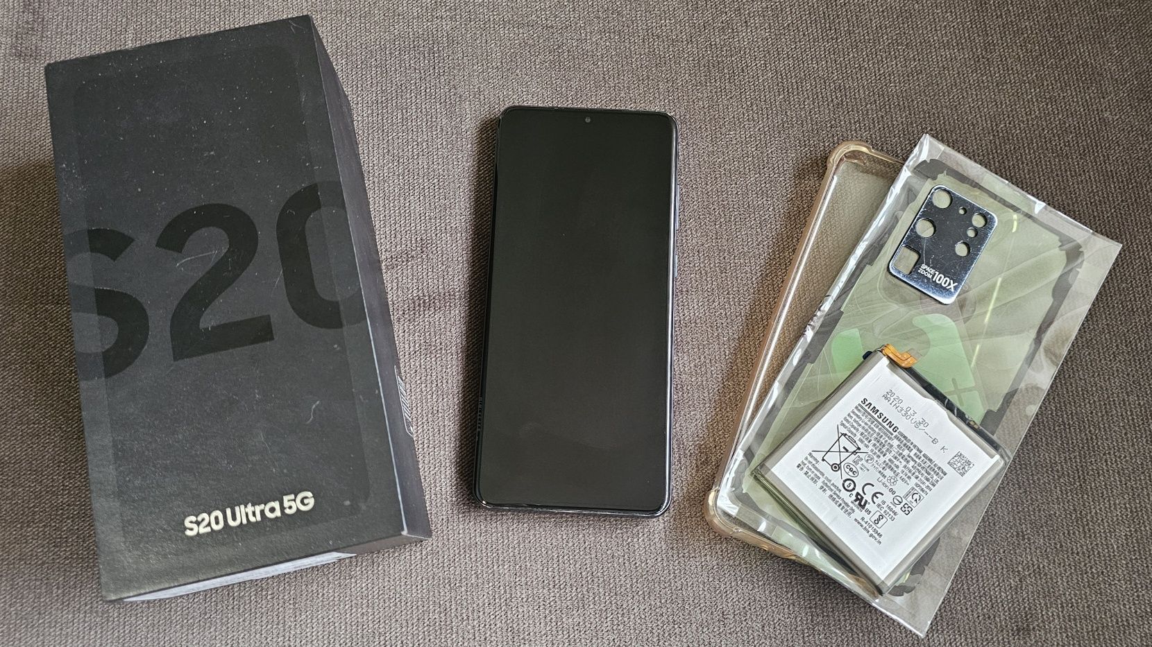 Samsung Galaxy S20 Ultra 128 GB / 12 GB RAM в комплект