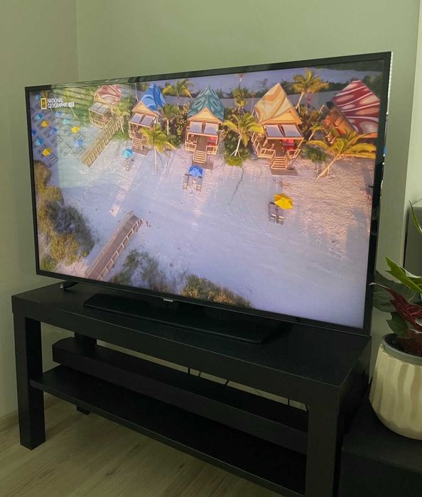 LED Телевизор Samsung