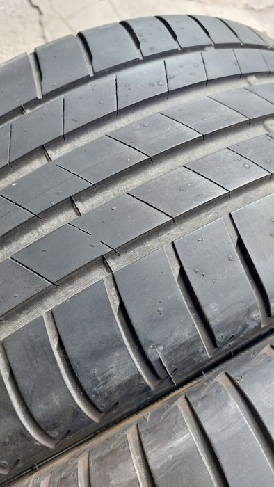 Летни гуми 235/40/19 Bridgestone Turanza T005 2 броя