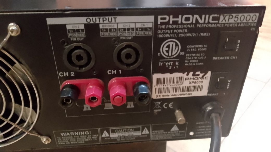 Vând putere 2x2500W RMS Phonic XP 5000 Amplificator  5000W RMS