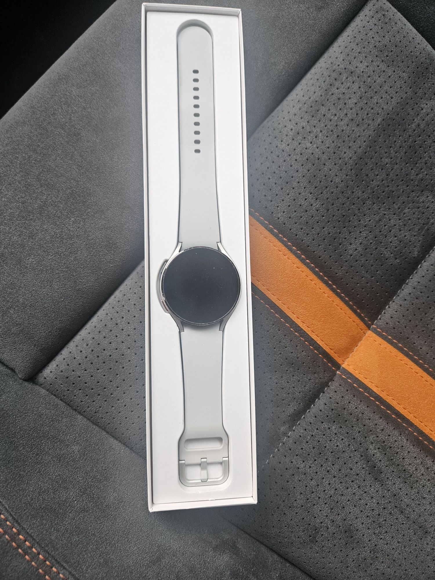 Samsung watch 4 продам б/у