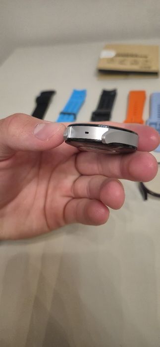 Samsung Galaxy Watch 7 – отлично състояние, с аксесоари и гаранция

Пр