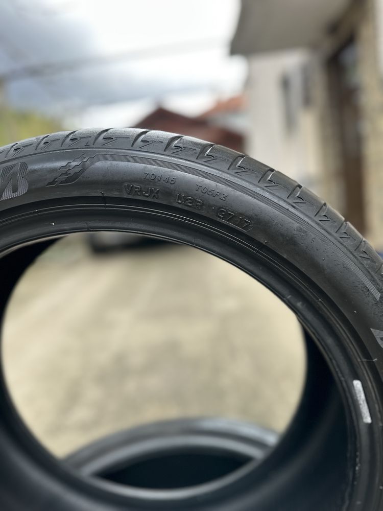 Летни гуми bridgestone 245/40/18