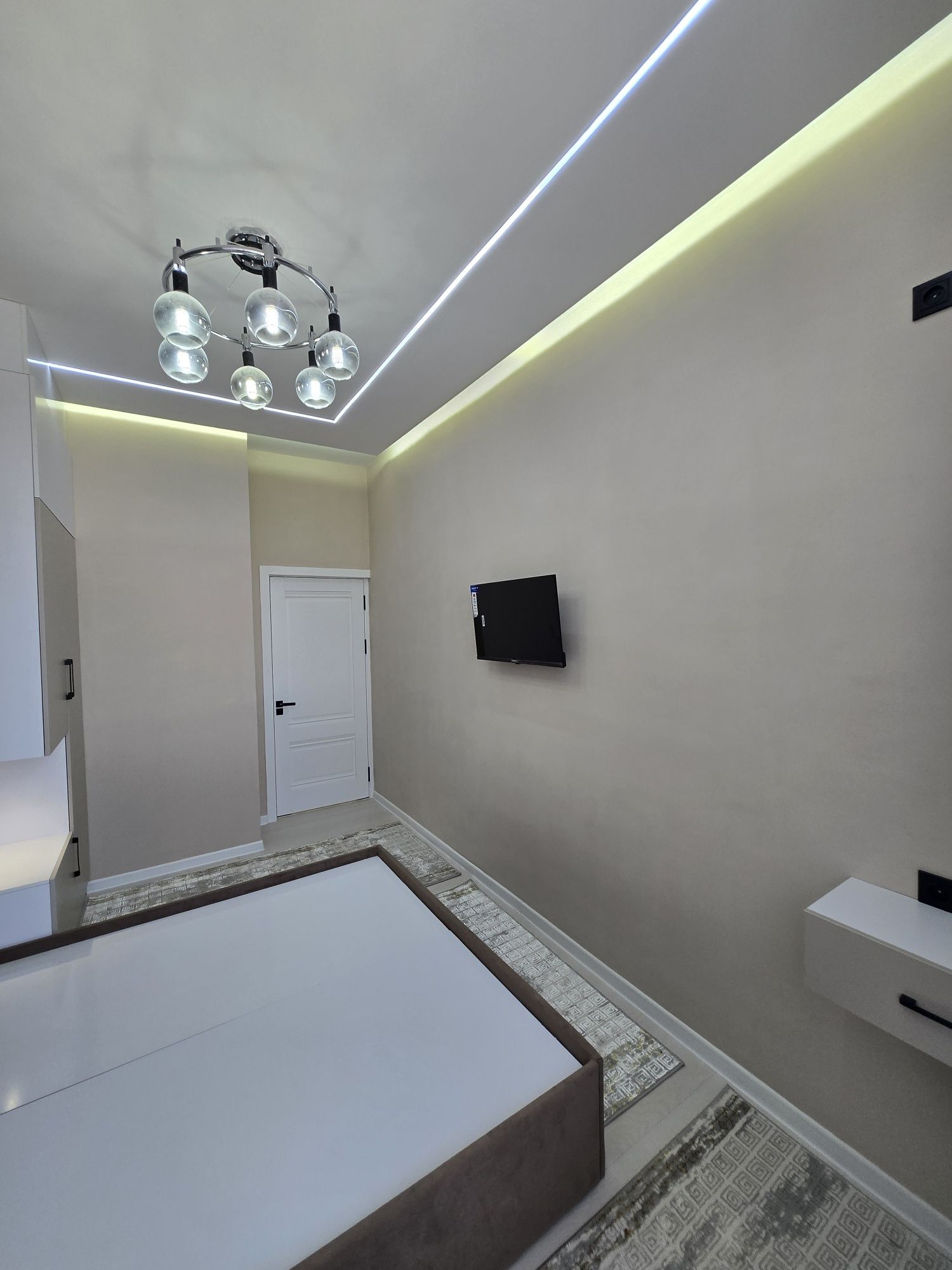 Свая
Новостройка Шохсарой
Юнусабад-8 квартал 2/10/11
Новостройка 50м²