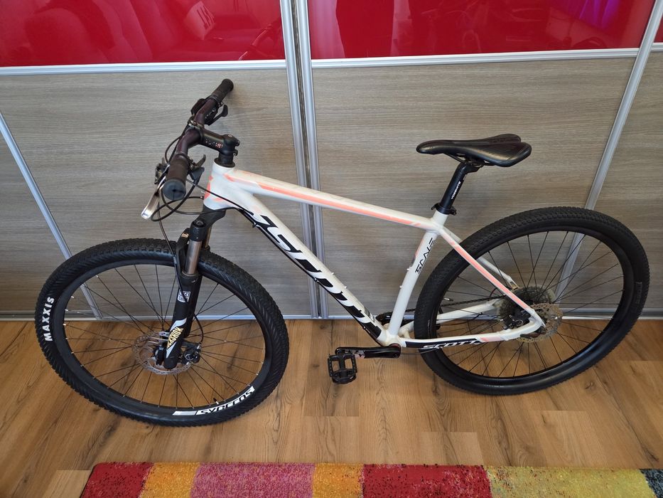 Bicicleta 29 Scott Scale RockShox