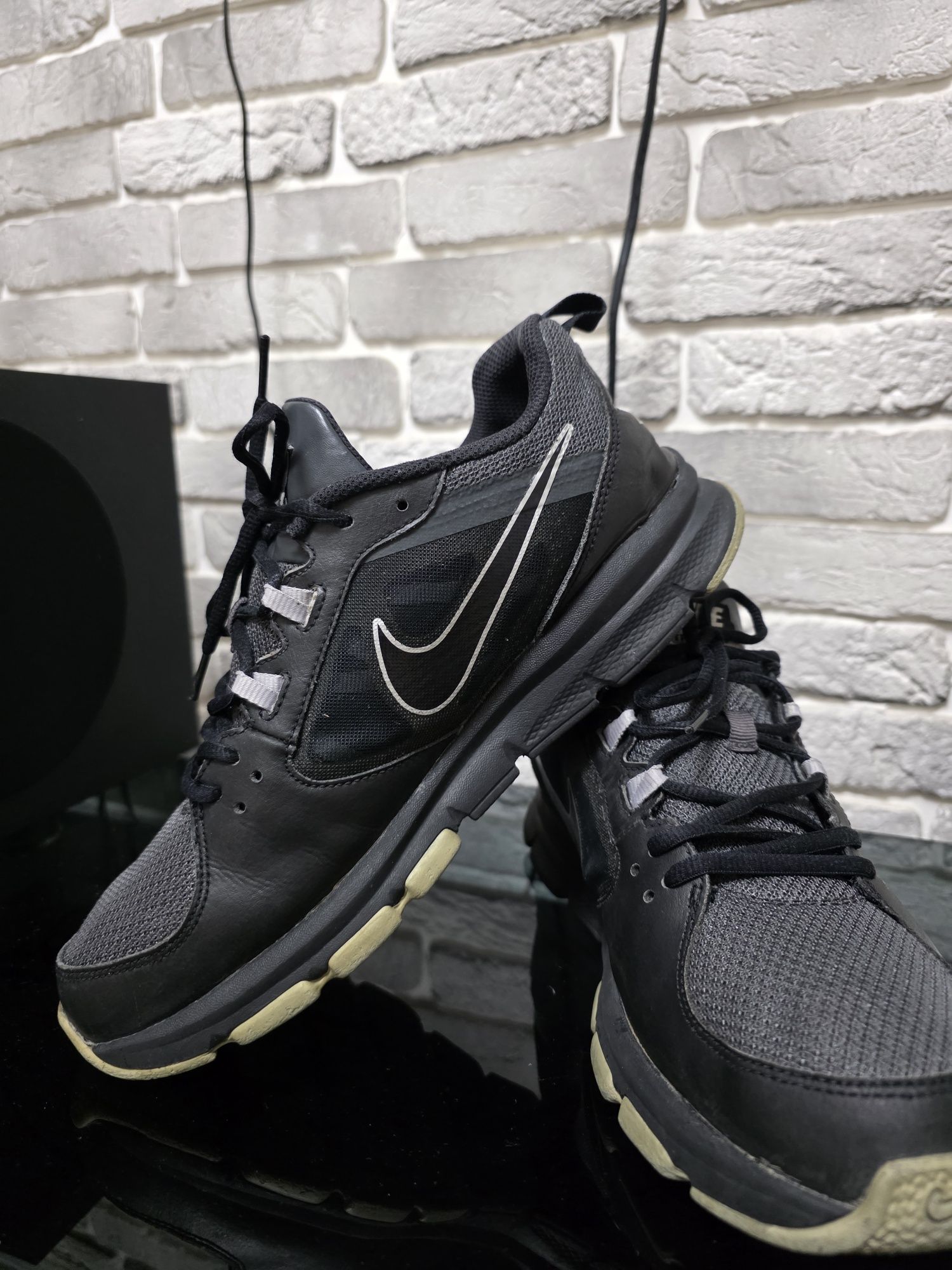 Оригинальные кроссы Nike