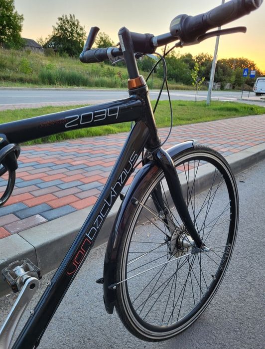 Bicicleta olandeza marca Von Backhaus 2034, echipare Shimano