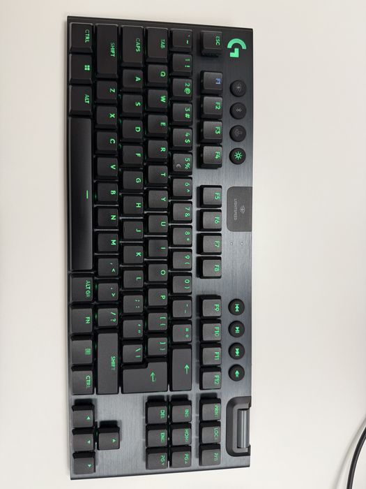 Tastatura LOGITECH G915 Lightspeed TKL