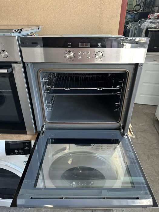 Печка +гаранция. SIEMENS. Керамичен плот. Конвекция.  Доставка в София