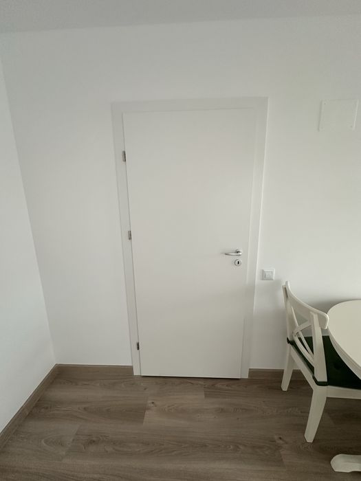 Ușă de interior albă completă Porta