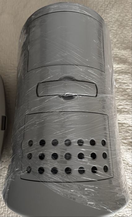 Set accesorii pentru pisici (litiera, asternut,mancare, zgardita)