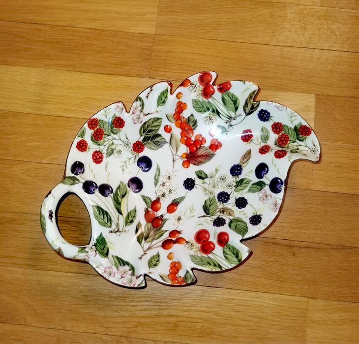 Антикварна чинийка за бонбони от фин порцелан Пикадили английски супер