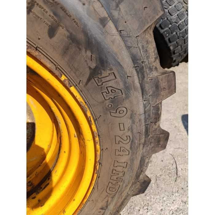 Anvelopa 14.9r24 BKT second-hand pentru buldo cu janta cu tot !