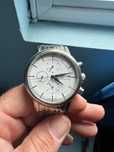 Часовник Tissot незабележим от нов