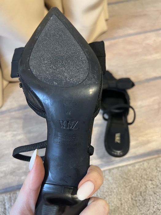 Обувки на ток Zara