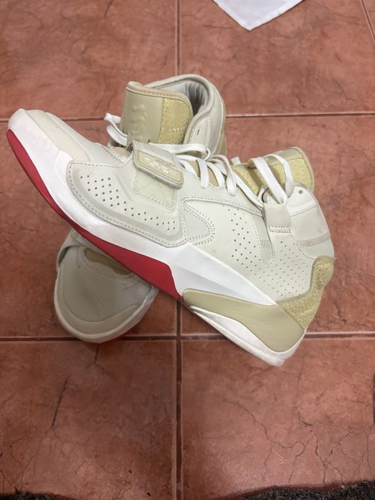 Pantofi sport Jordan Zion 2, editie limitata Fossil Team Gold, 44.5