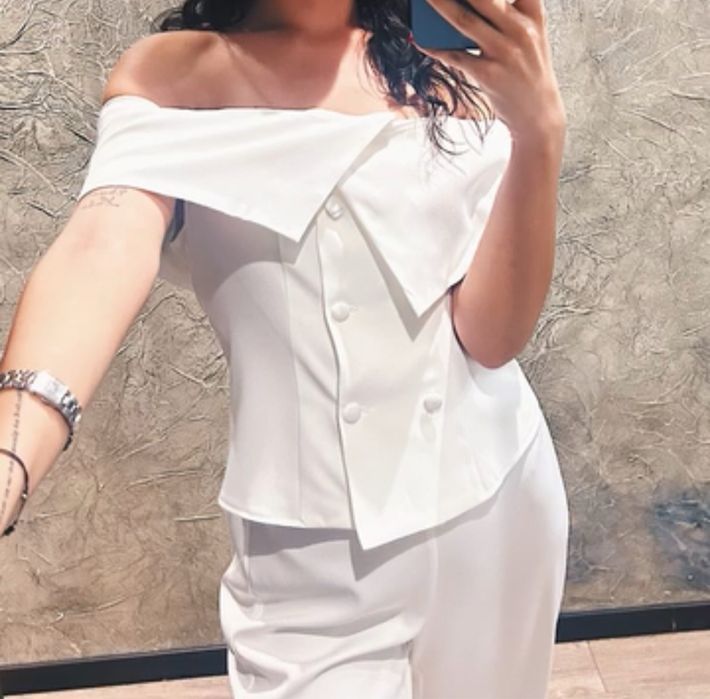 Дамски бюстие/та