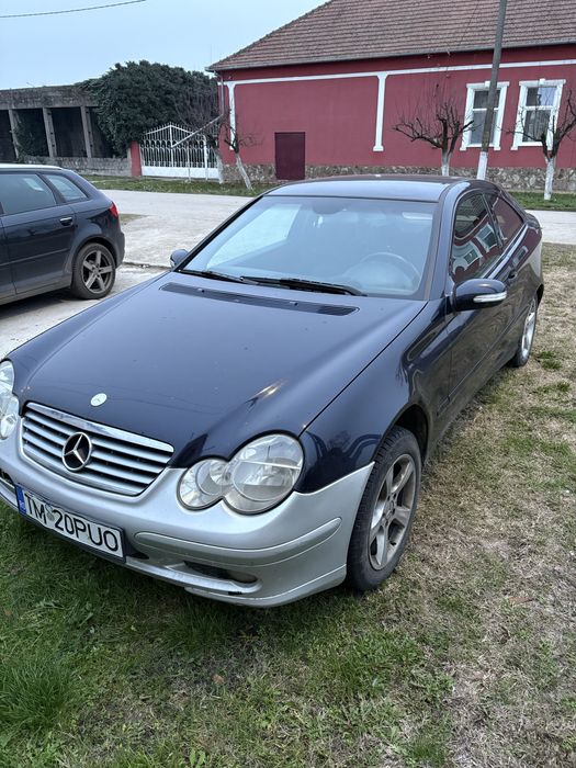 Mercedes c220 coupe an 2005