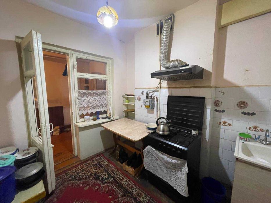 Срочно 4 хонали квартира сотилади №373