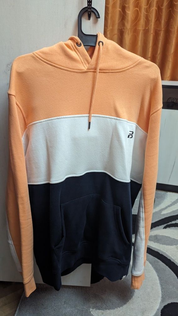 Hanorace Pull&Bear mărimea XL/L