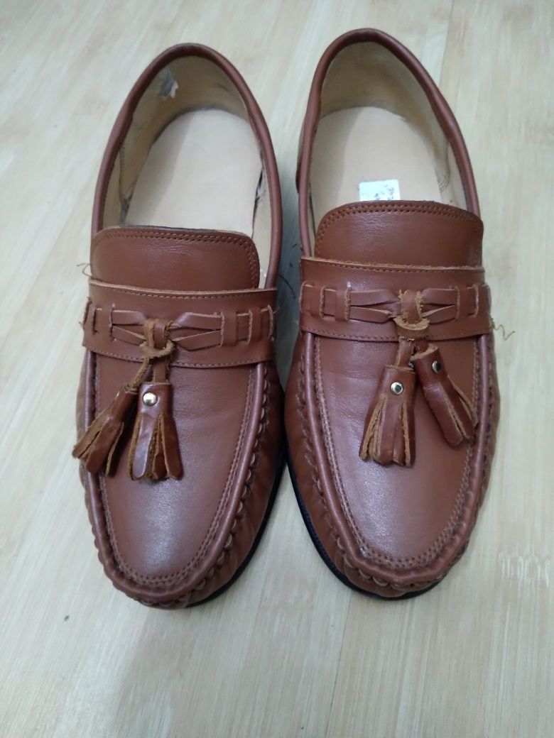 Pantofi barbati marimea 38.purtati de 3 ori.