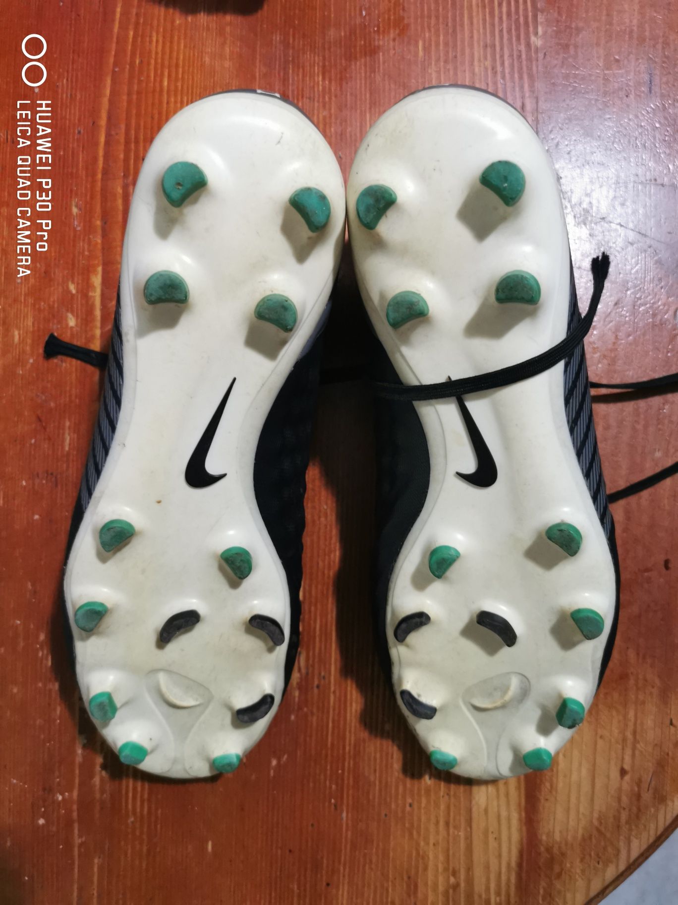 Футболни обувки Nike Magista, номер 40,5, идеално запазени!