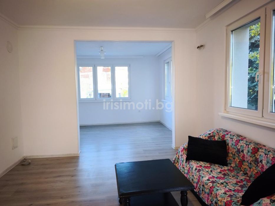 Под наем тристаен, €650, 100кв.м. в Орландовци